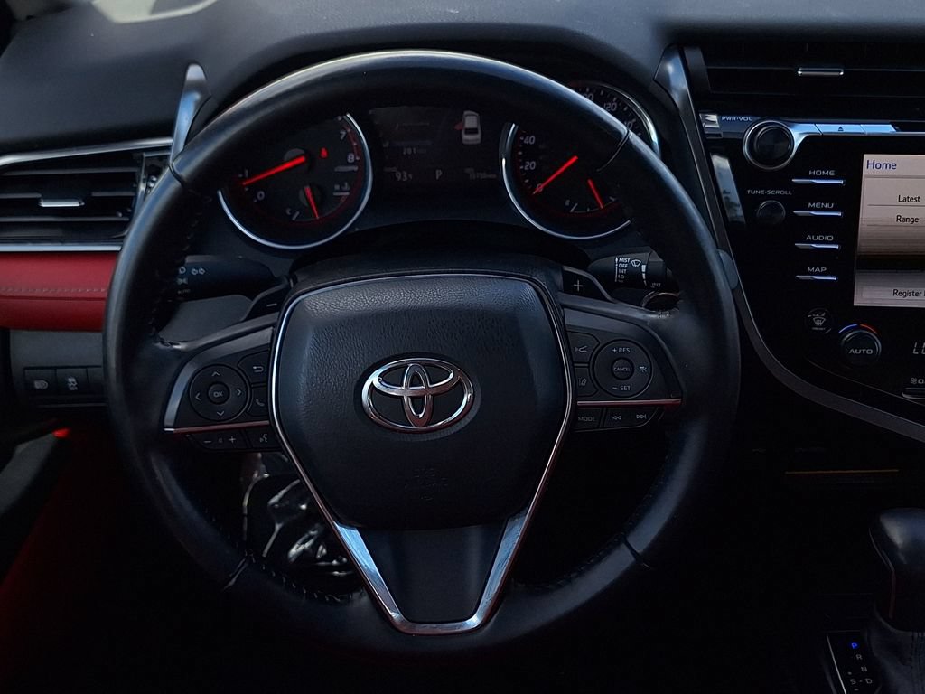 Used 2020 Toyota Camry XSE FWD image 15