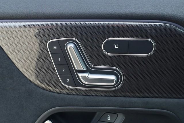 Certified 2025 Mercedes-Benz GLA 35 AMG 4MATIC image 28