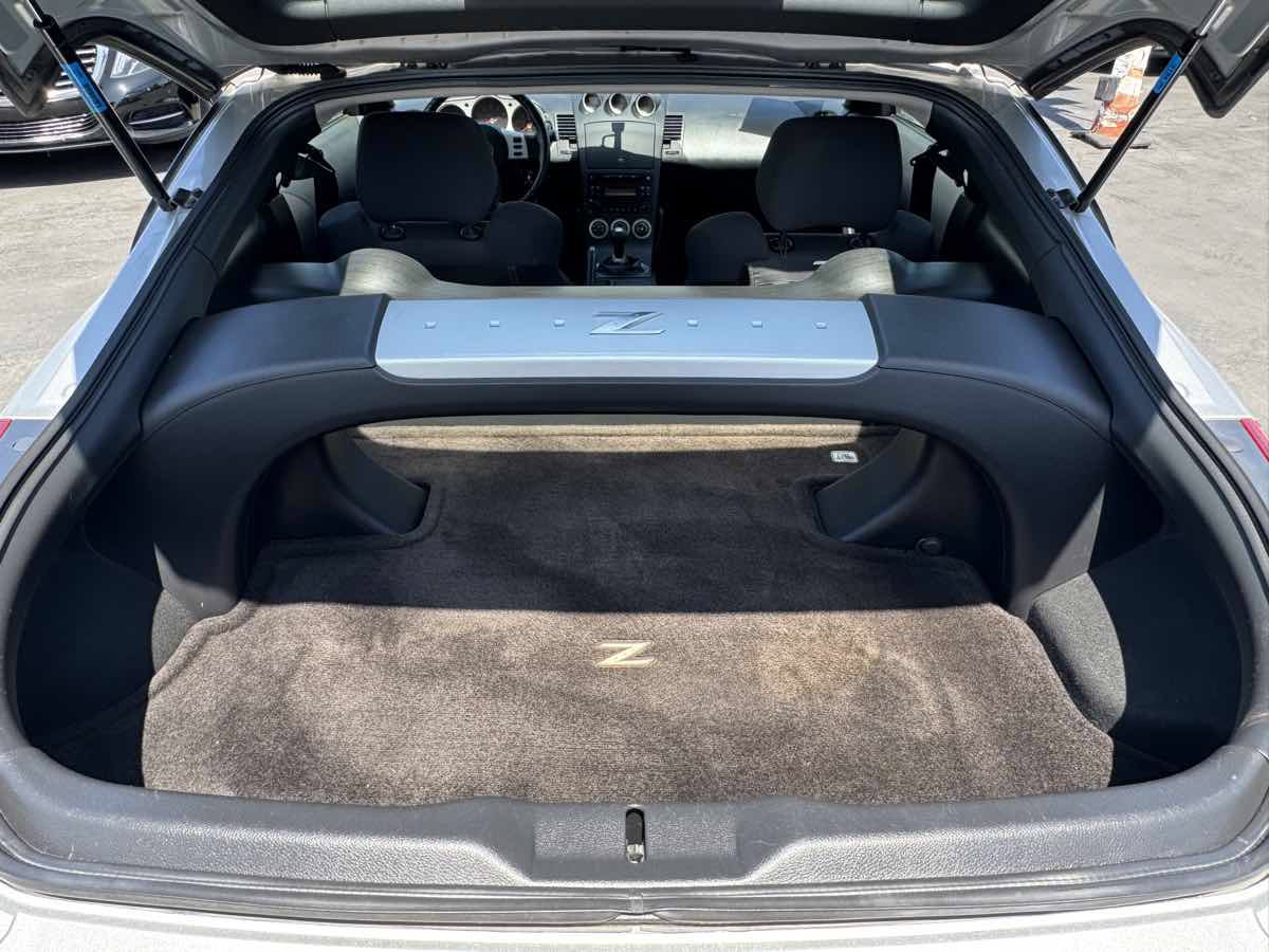 Used 2004 Nissan 350Z Track w/ Cargo Convenience Pkg RWD image 15