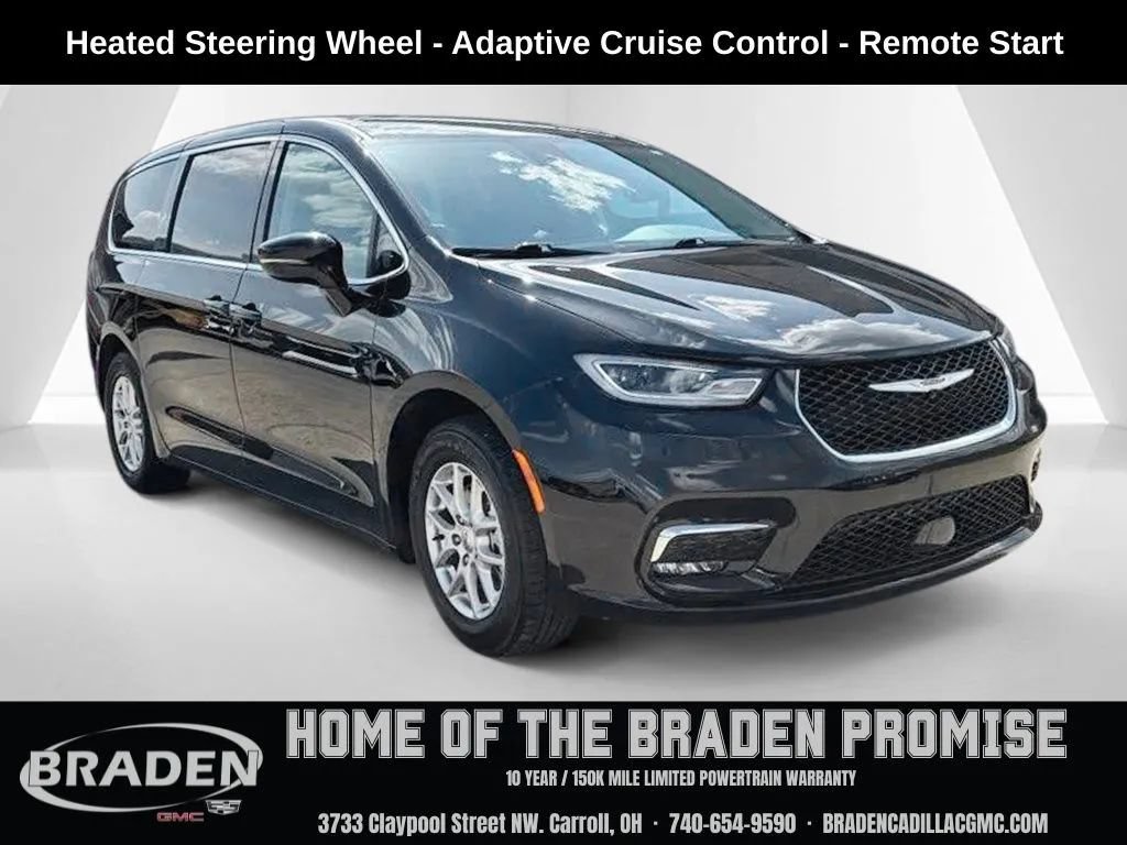 Used 2024 Chrysler Pacifica Touring-L