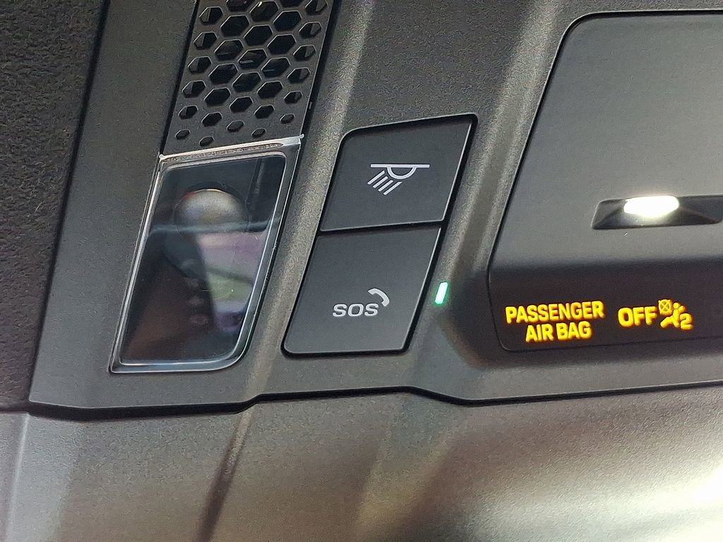 Certified 2022 Audi RS e-tron GT w/ Carbon Performance Package image 29