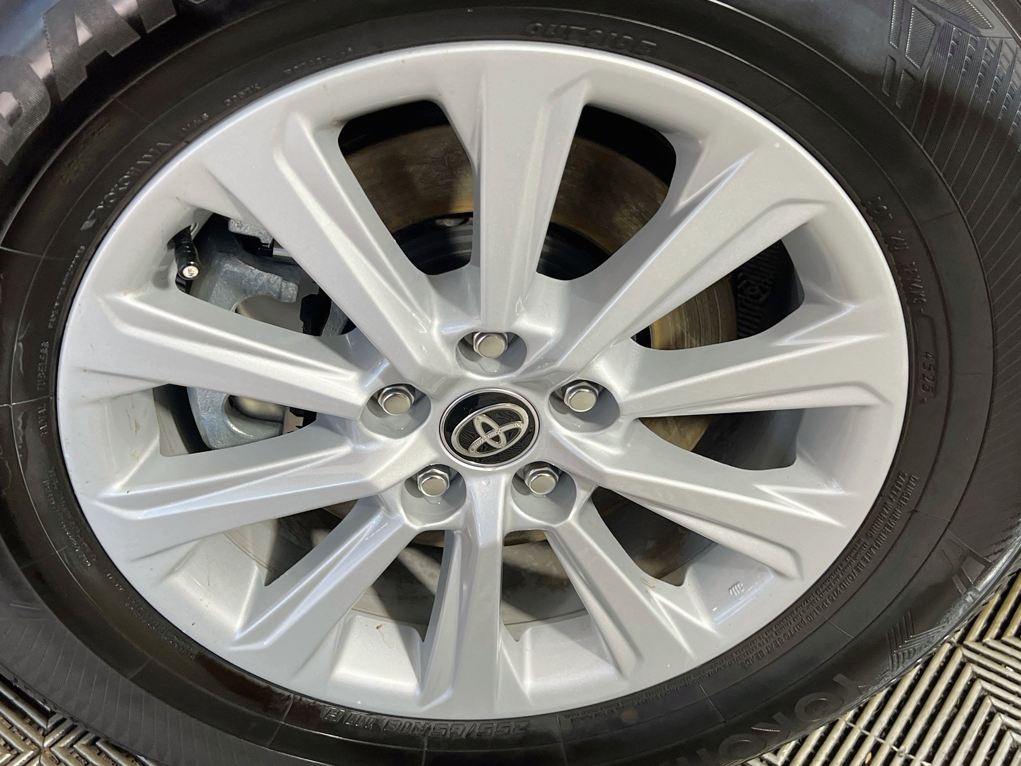 Used 2026 Toyota Grand Highlander AWD Hybrid image 14