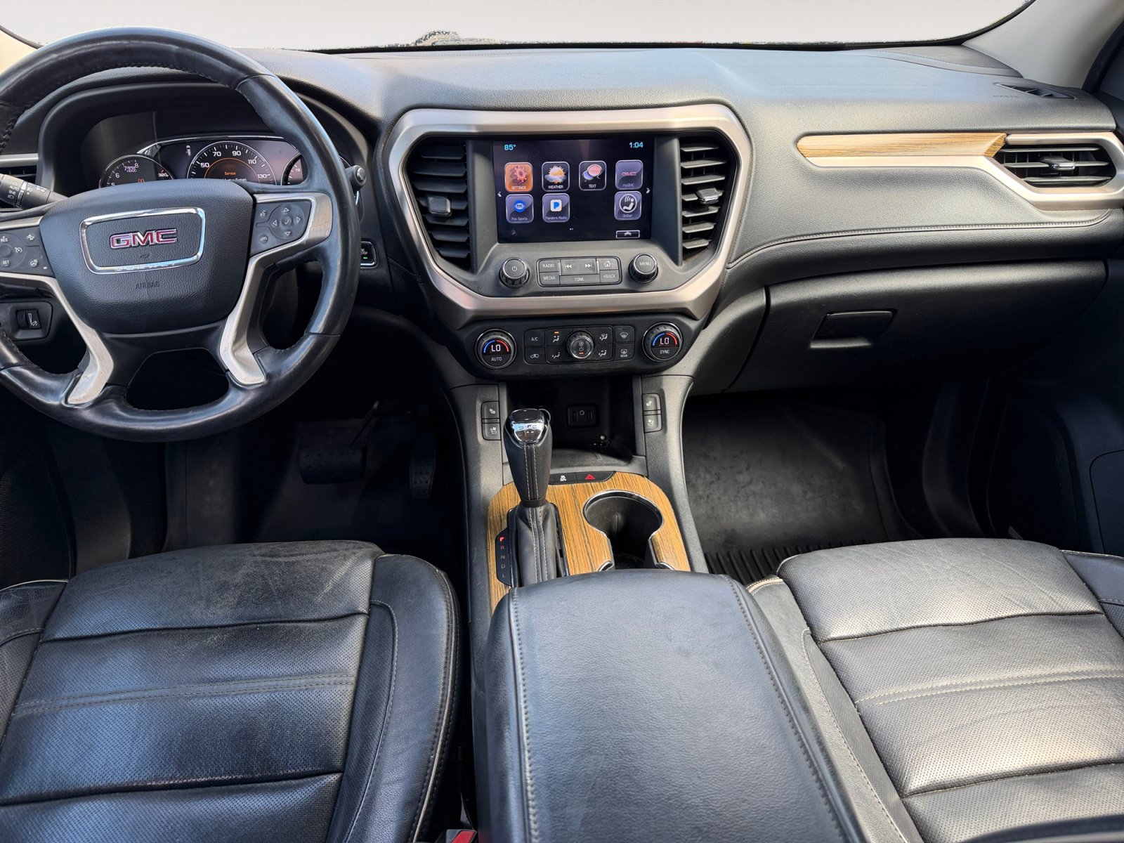 Used 2017 GMC Acadia Denali w/ Technology Package AWD/4WD image 10