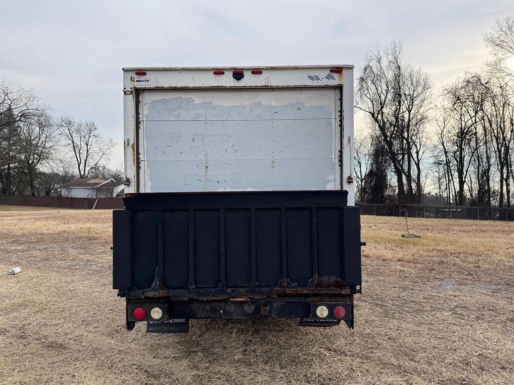 Used 2014 Chevrolet Express 3500 image 6