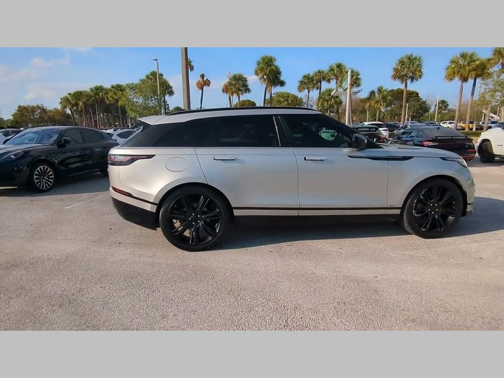Used 2018 Land Rover Range Rover Velar R-Dynamic SE image 37