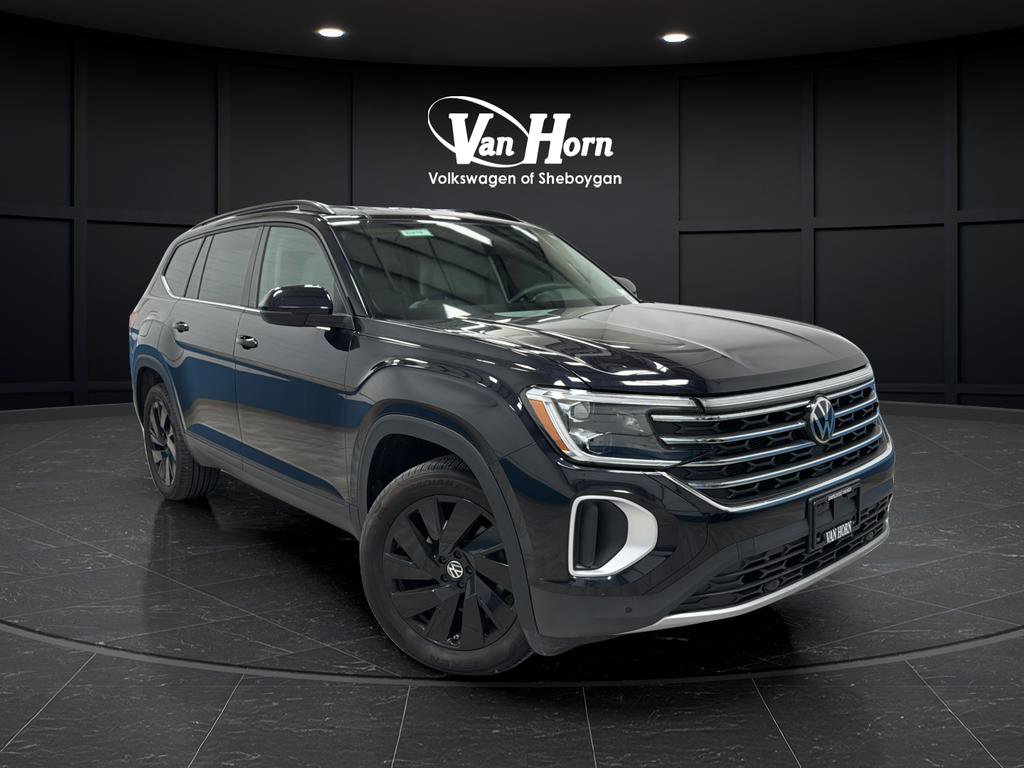 Used 2024 Volkswagen Atlas SE w/ Black Wheel Package image 1