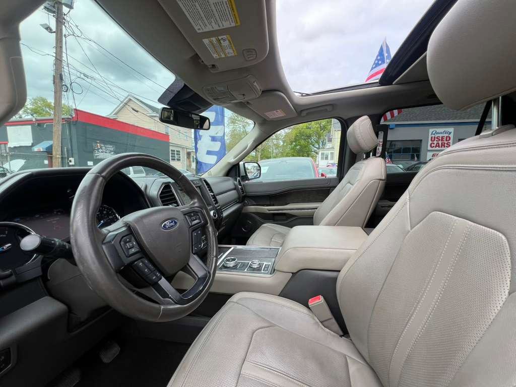 Used 2019 Ford Expedition Limited w/ Equipment Group 302A AWD/4WD image 22