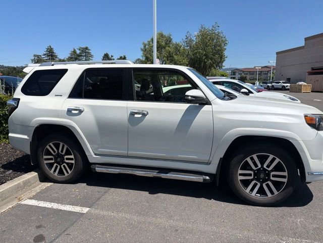 Used 2017 Toyota 4Runner Limited AWD/4WD image 4