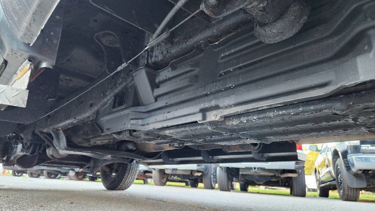 Used 2015 Ford F250 XL w/ Power Equipment Group image 38