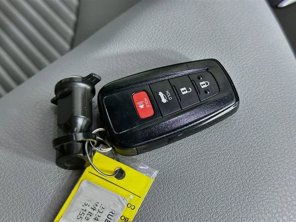 Used 2024 Toyota Camry SE w/ Convenience Package FWD image 20