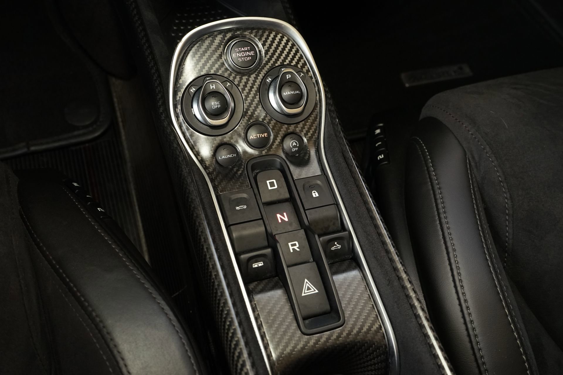 Used 2020 McLaren 600LT Spider RWD image 27