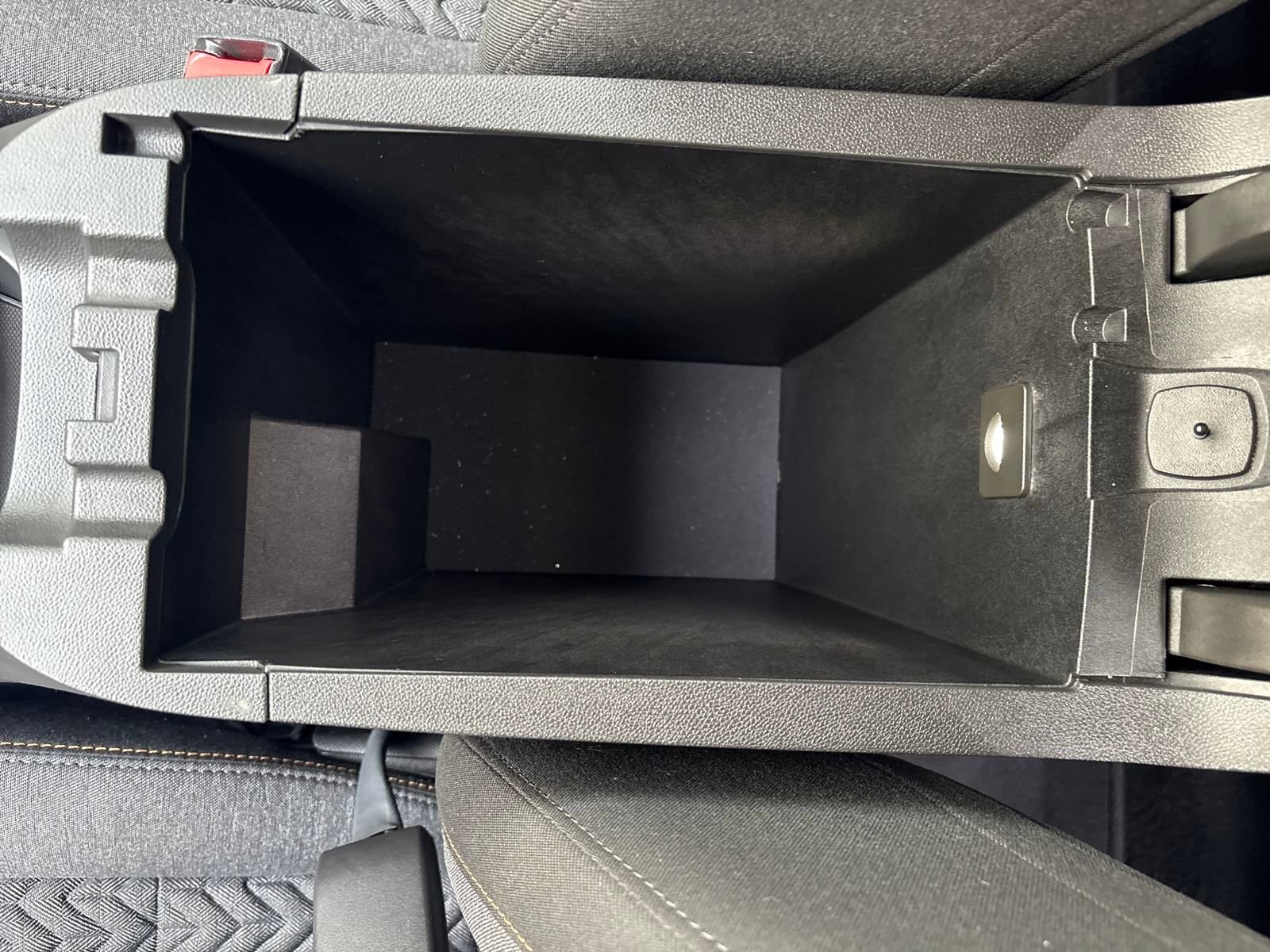 Used 2022 Chevrolet Equinox LT image 33