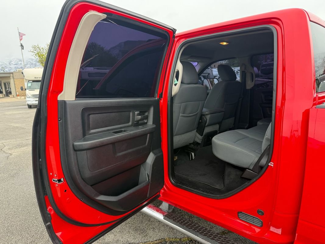 Used 2013 RAM 2500 Tradesman w/ Chrome Appearance Group AWD/4WD image 31