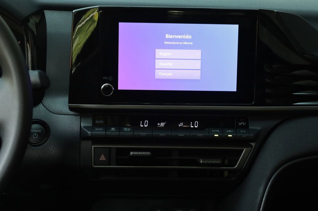 Used 2025 Toyota Camry LE FWD image 6