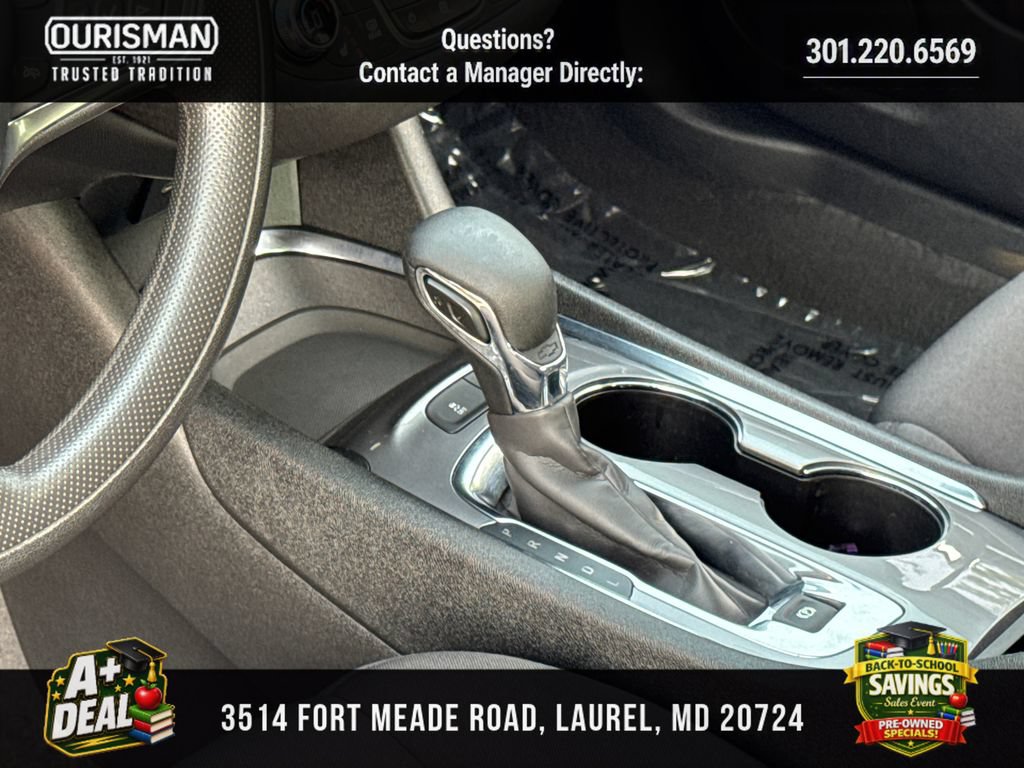 Used 2024 Chevrolet Malibu LT FWD image 15