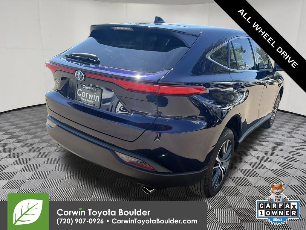 Used 2024 Toyota Venza LE AWD/4WD image 9