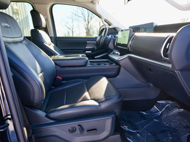 Used 2025 Ford Expedition Max Platinum w/ Driver's Package image 8