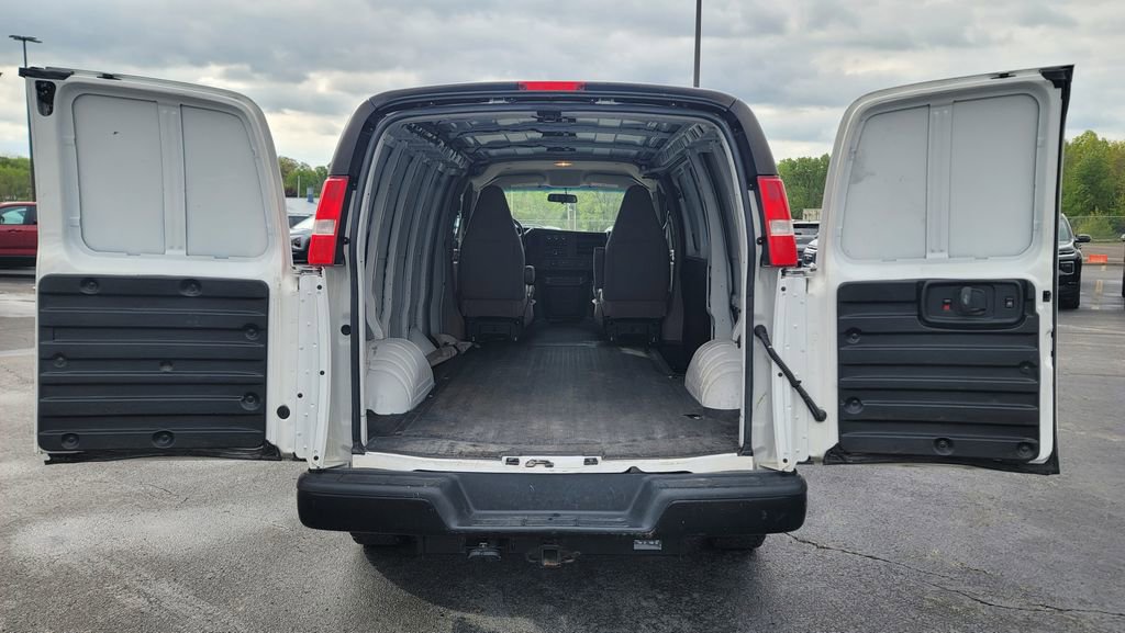 Used 2019 Chevrolet Express 2500 w/ Enhanced Convenience Package RWD image 11