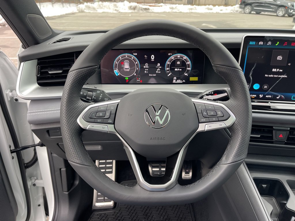 New 2026 Volkswagen Tiguan SE R-Line AWD/4WD image 12