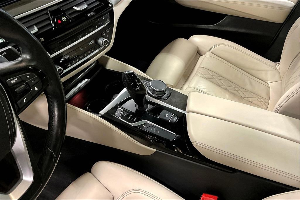 Used 2018 BMW 640i Gran Turismo xDrive AWD/4WD image 18