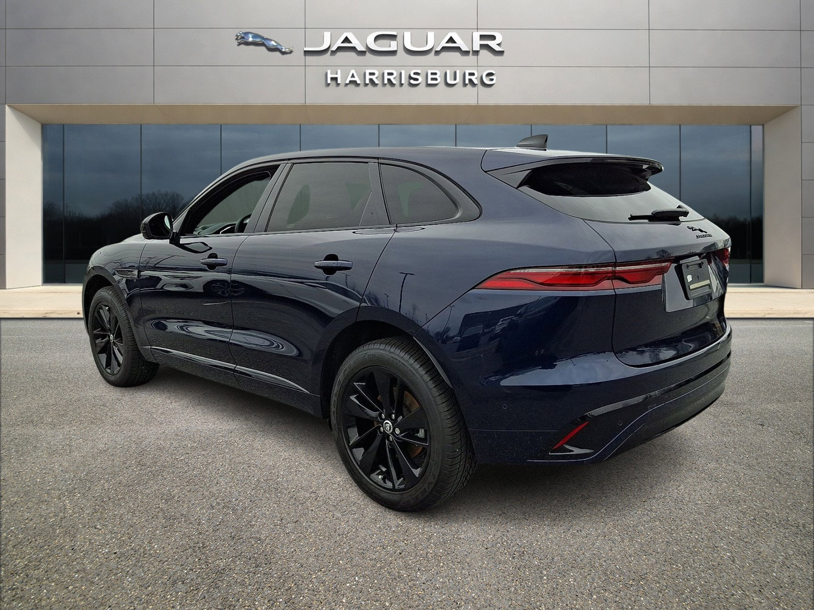 Used 2026 Jaguar F-PACE R-Dynamic S image 2