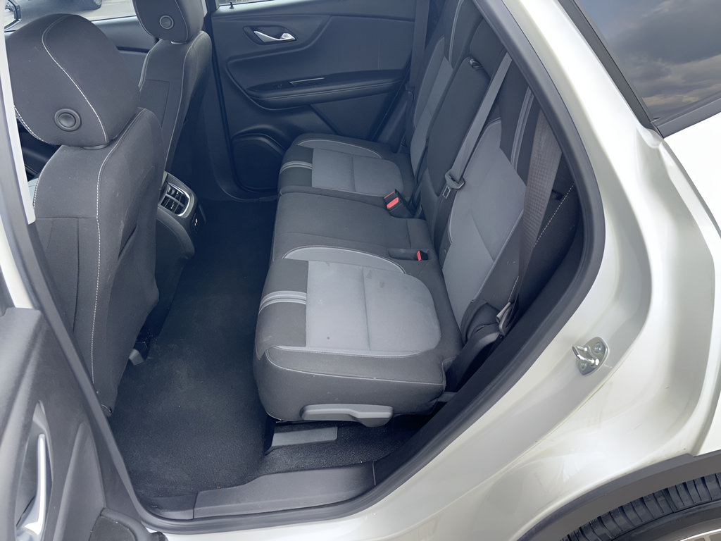 Used 2024 Chevrolet Blazer LT FWD image 10