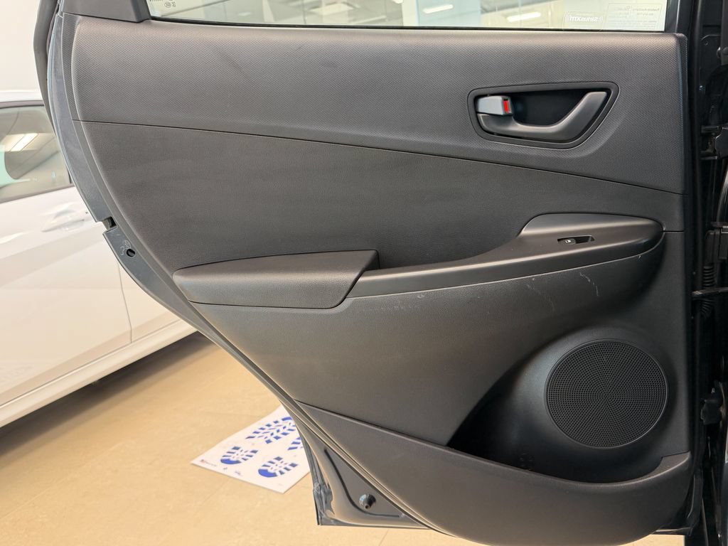 Used 2021 Hyundai Kona SEL Plus FWD image 29