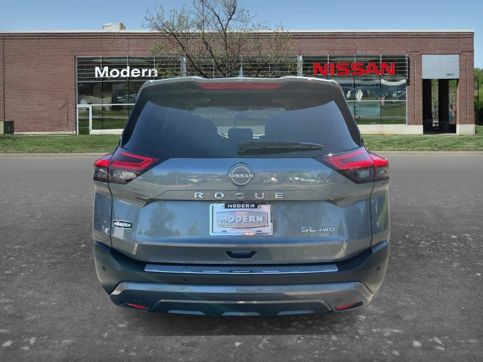 Certified 2023 Nissan Rogue SL w/ SL Premium Package AWD/4WD image 3