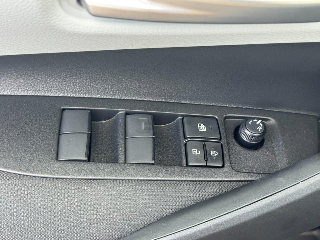 New 2026 Toyota Corolla SE w/ SE Premium Package FWD image 11