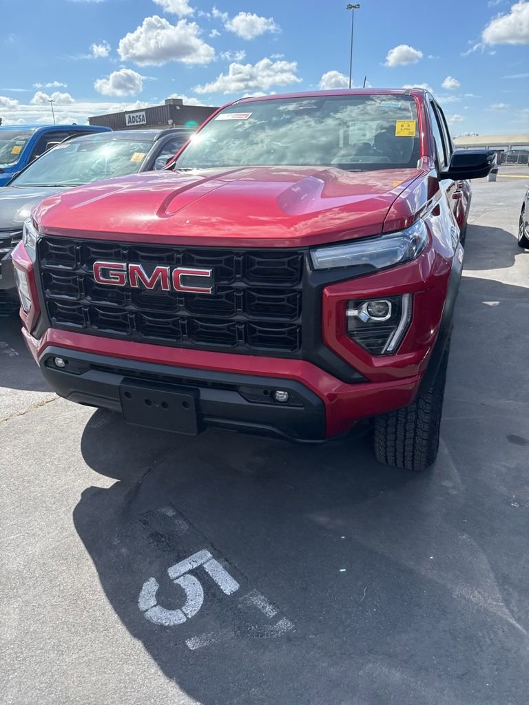 Used 2025 GMC Canyon Elevation w/ Convenience Package AWD/4WD image 2