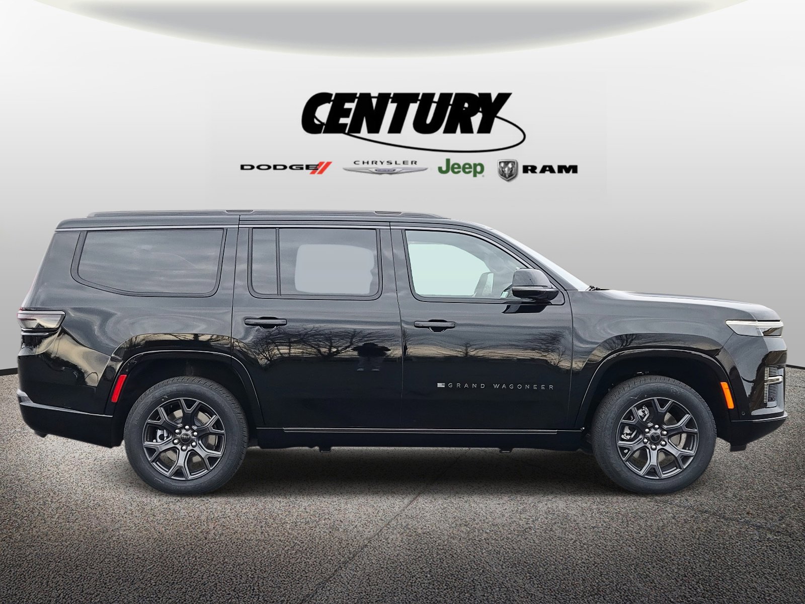 New 2026 Jeep Grand Wagoneer Limited w/ Premium Group II image 2