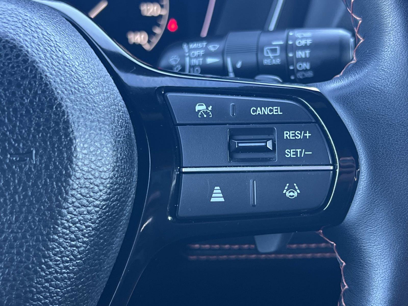 Used 2023 Honda Pilot TrailSport image 10