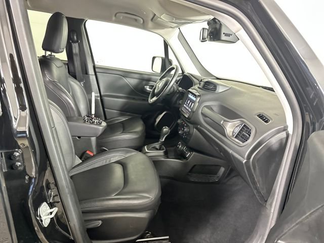 Used 2023 Jeep Renegade Limited image 28