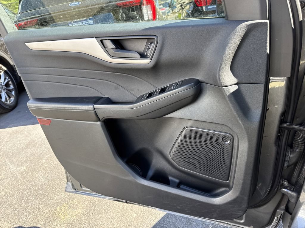 Used 2022 Ford Escape SE w/ Convenience Package AWD/4WD image 24