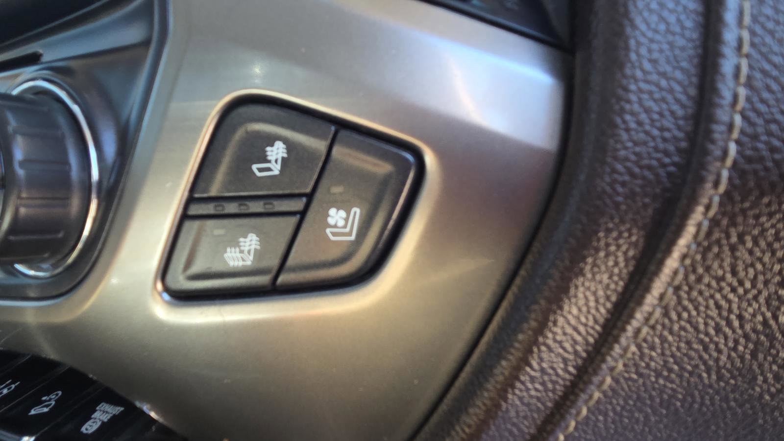 Used 2018 Chevrolet Silverado 2500 LTZ w/ Duramax Plus Package image 17