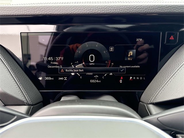 Used 2025 GMC Yukon Denali w/ Sun & Power Step Package image 27