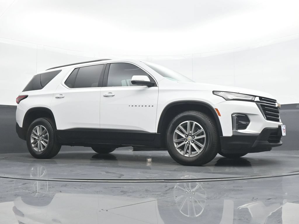 Used 2023 Chevrolet Traverse LT FWD image 32