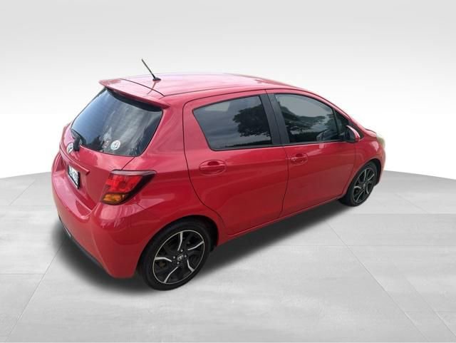 Used 2015 Toyota Yaris SE FWD image 3