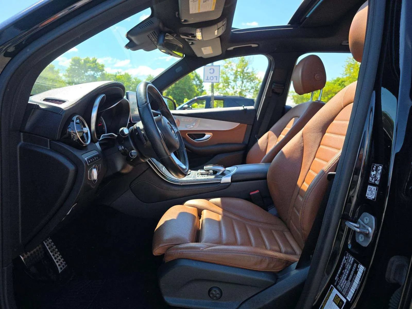 Used 2018 Mercedes-Benz GLC 43 AMG 4MATIC image 2