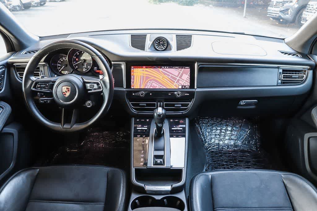 Used 2024 Porsche Macan GTS AWD/4WD image 11
