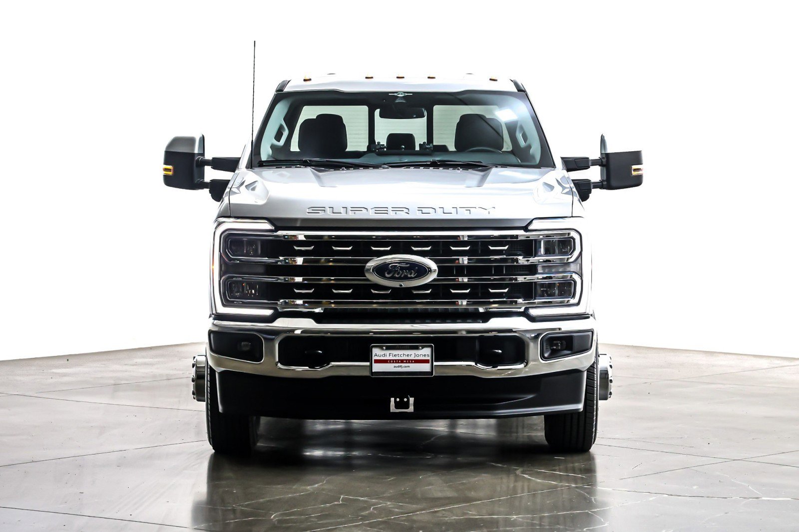Used 2023 Ford F350 Lariat w/ Camper Package image 4