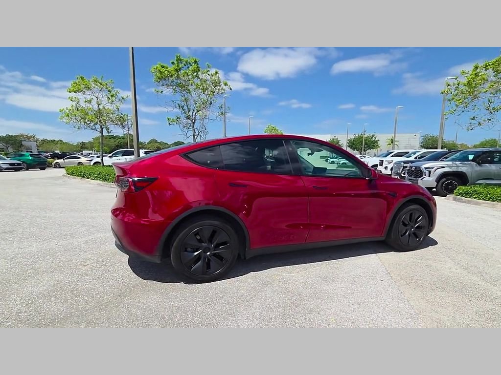 Used 2024 Tesla Model Y Long Range image 35