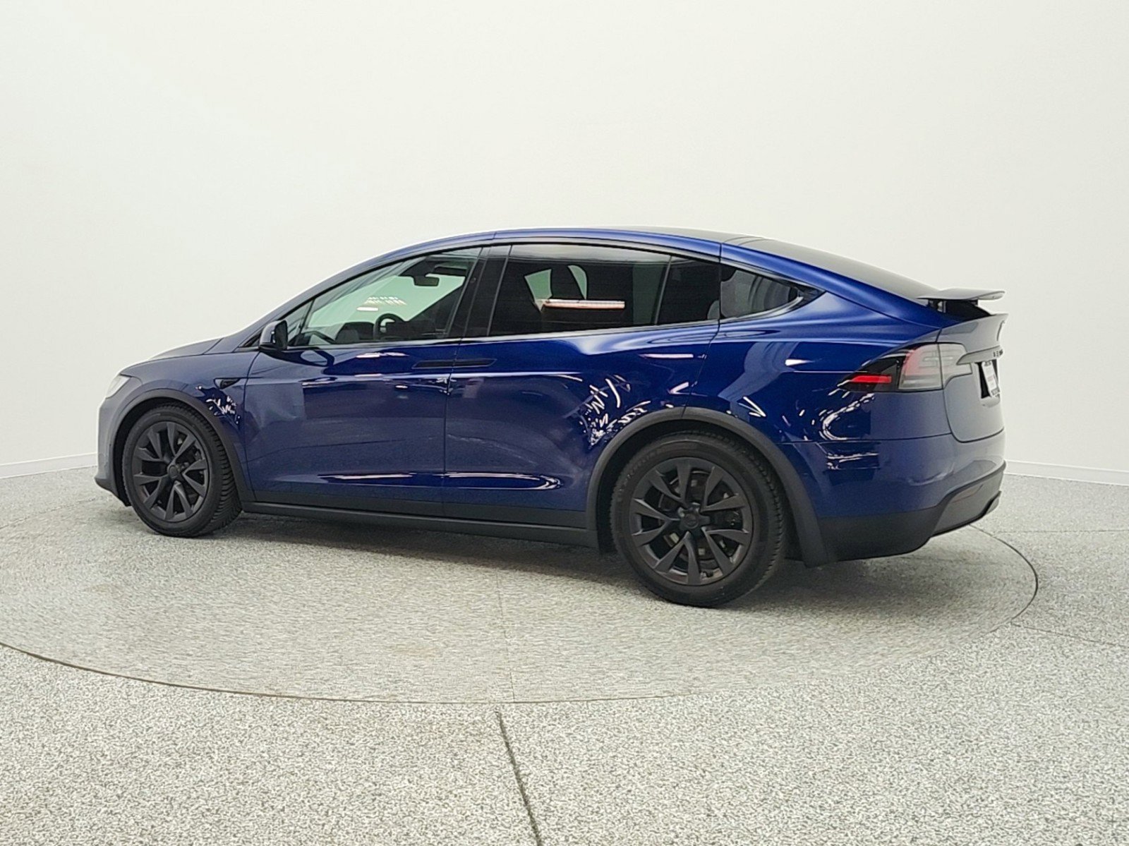 Used 2022 Tesla Model X image 8
