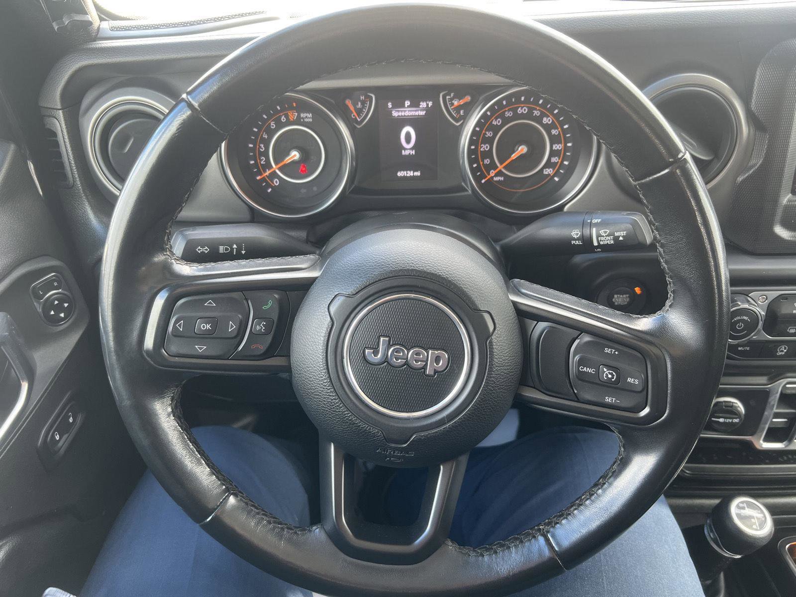 Used 2022 Jeep Gladiator Willys image 16