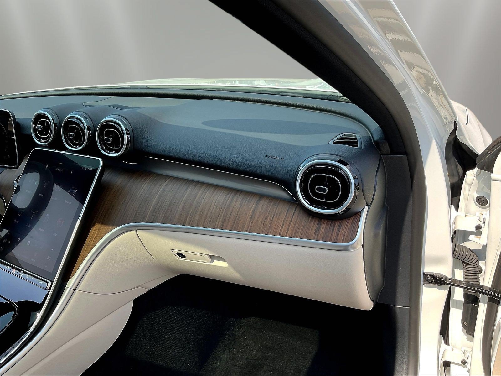 Certified 2024 Mercedes-Benz C 300 Sedan image 27
