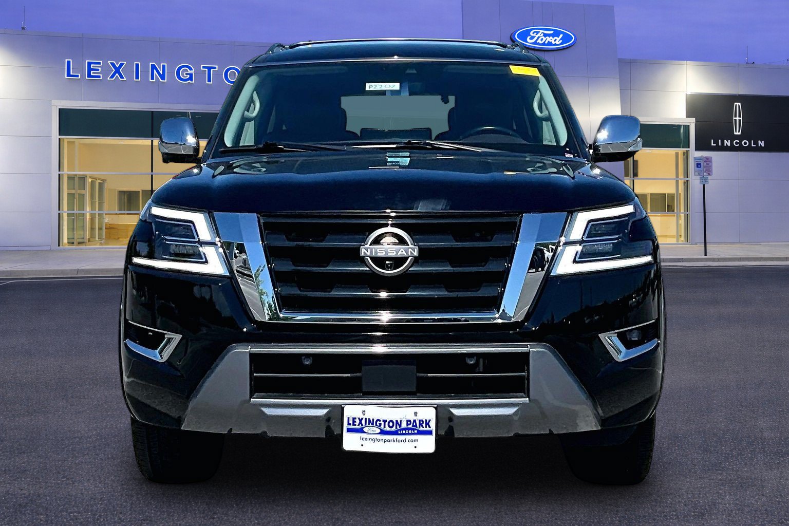 Used 2021 Nissan Armada Platinum w/ Captain's Chairs Package AWD/4WD image 2