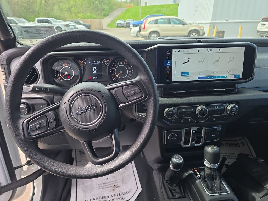 New 2026 Jeep Grand Cherokee Altitude AWD/4WD image 15