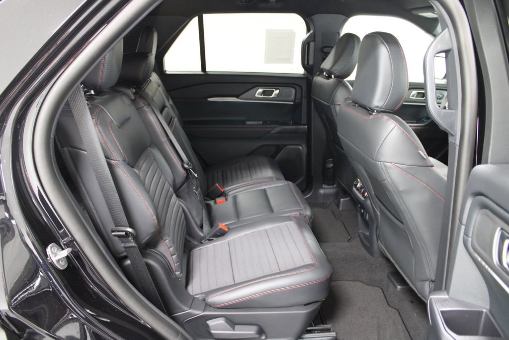New 2026 Ford Explorer ST-Line image 32