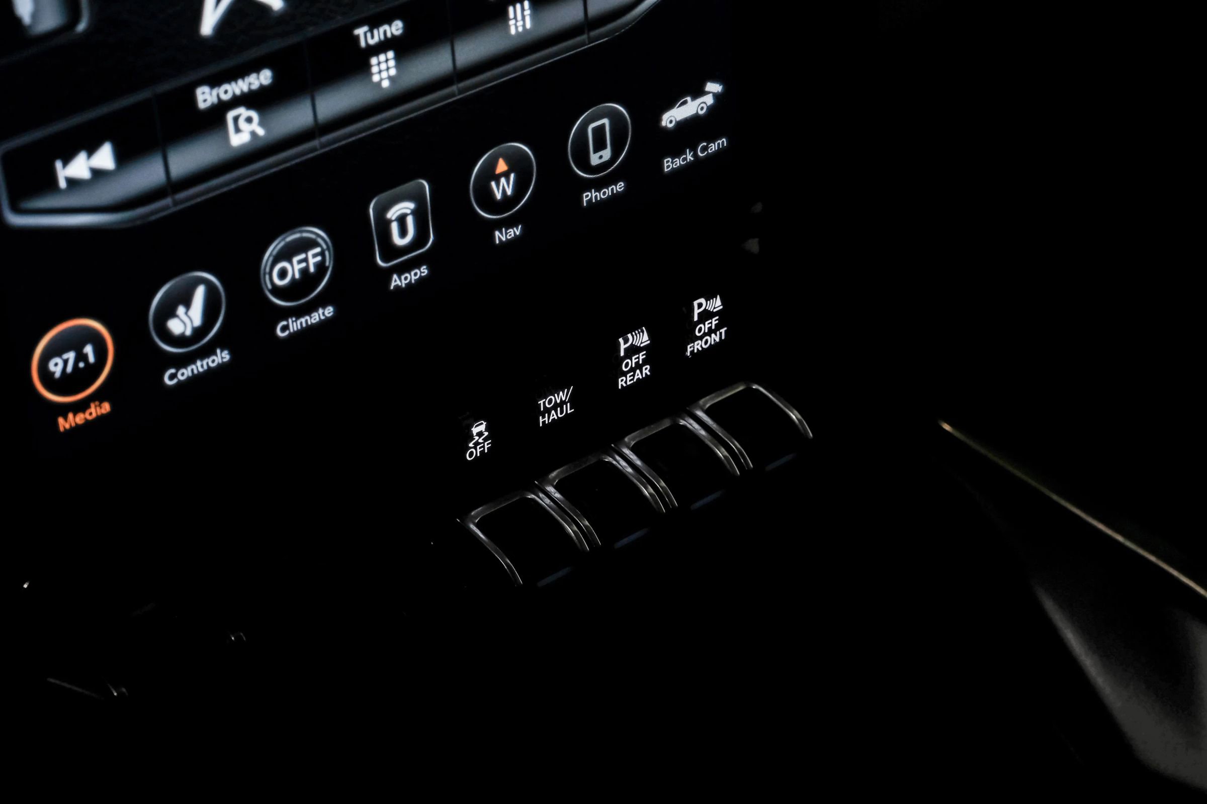Used 2020 RAM 1500 Limited AWD/4WD image 36