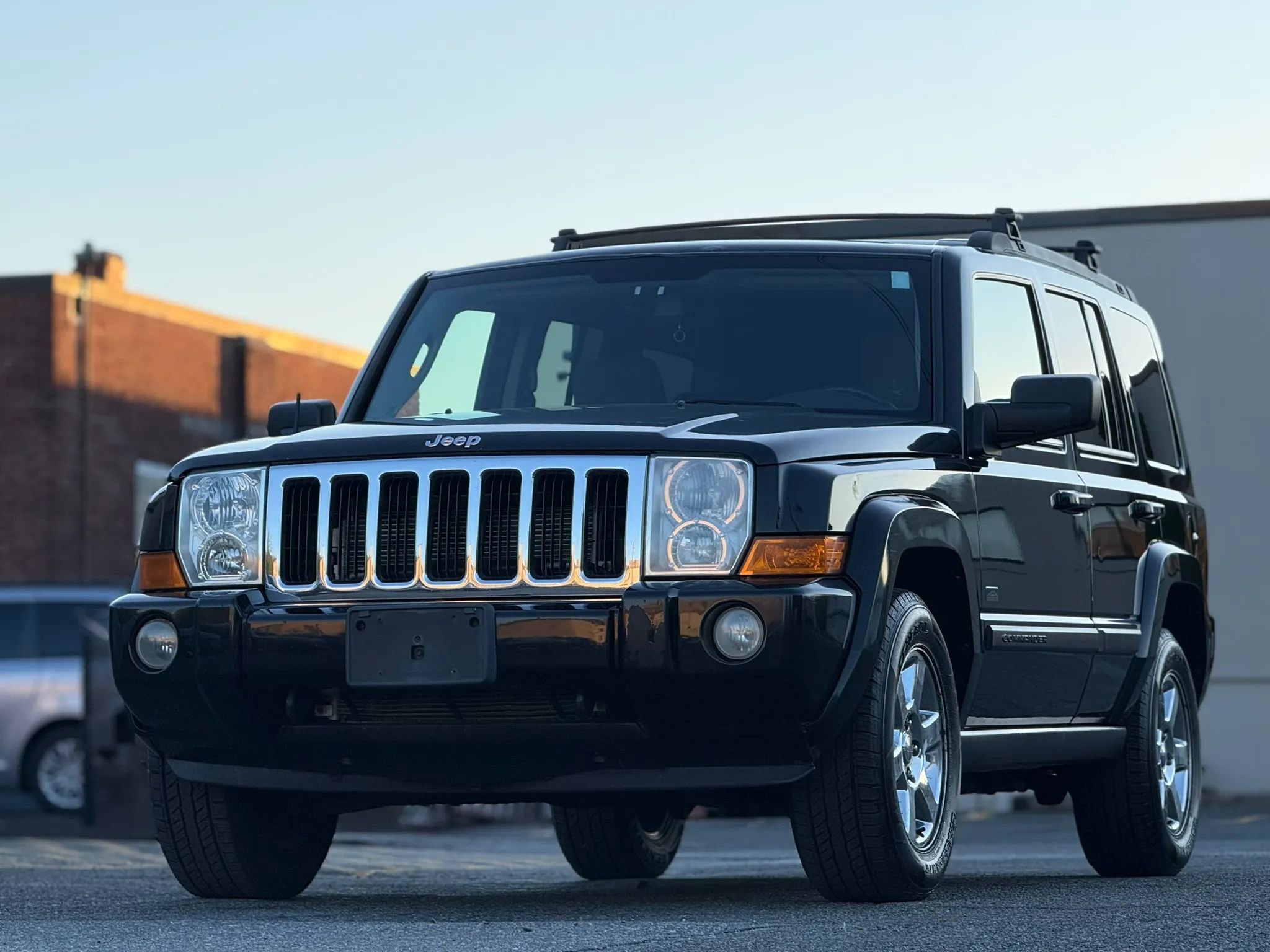 Used 2007 Jeep Commander Sport AWD/4WD image 1